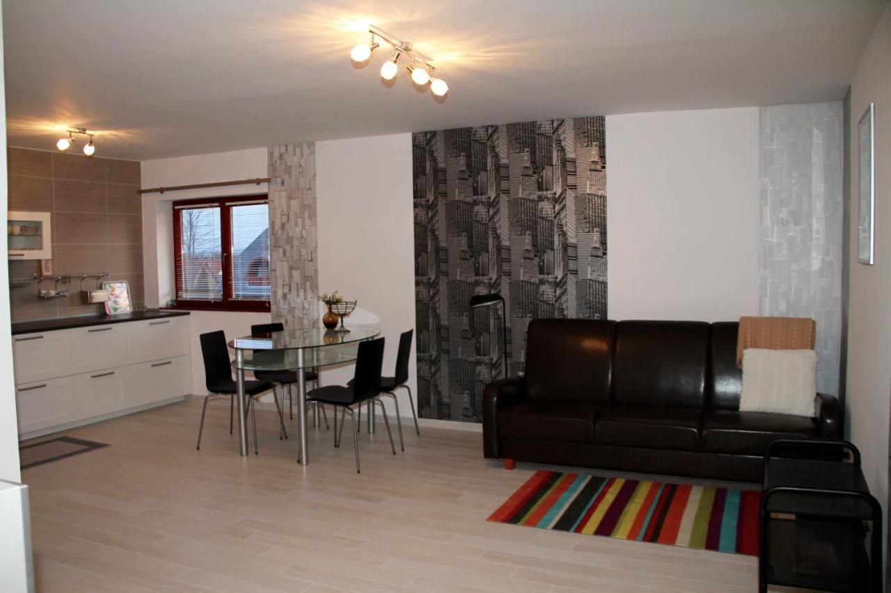 Simon Vendeghaz Balatongyoeroek Apartment Ngoại thất bức ảnh