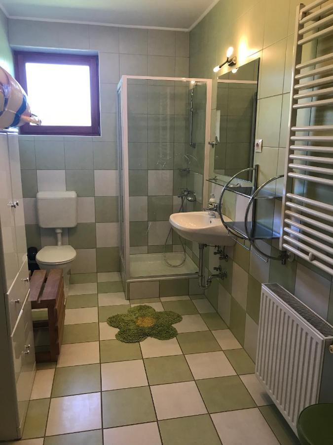 Simon Vendeghaz Balatongyoeroek Apartment Ngoại thất bức ảnh