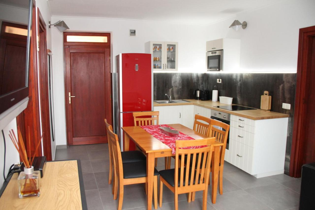 Simon Vendeghaz Balatongyoeroek Apartment Ngoại thất bức ảnh
